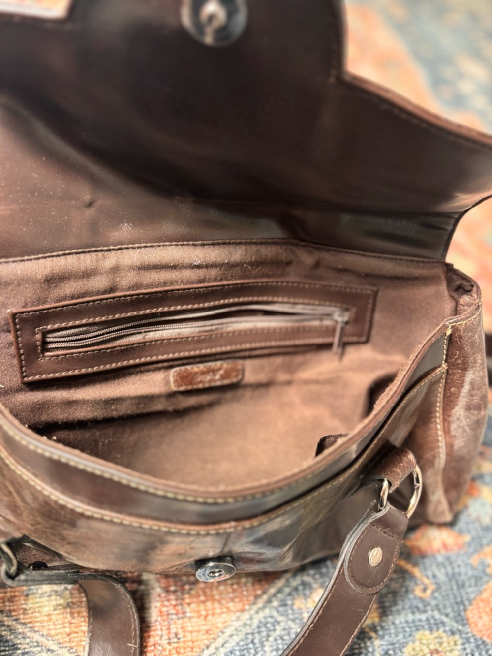 Apt. 9 Brown Leather Shoulder Bag – Y2K Horseshoe Buckle Satchel - Picture 5 of 5